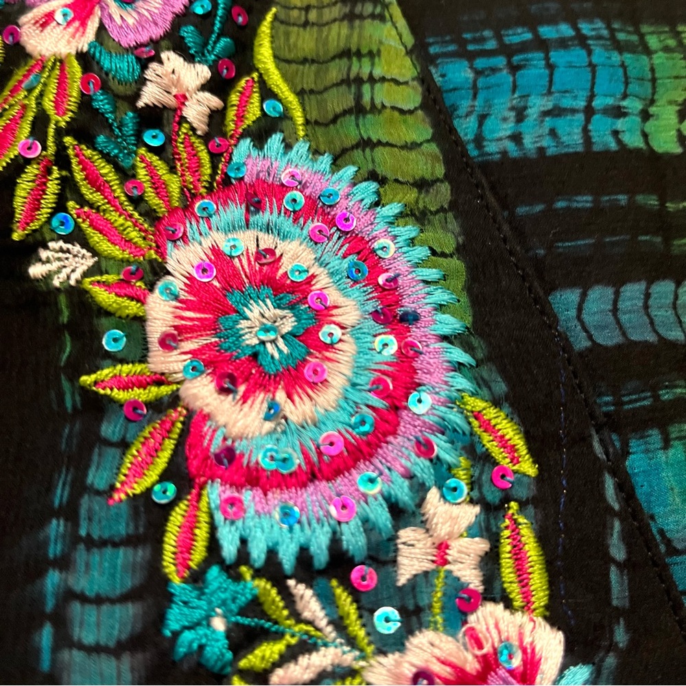 Handmade Silk Embroidered Tunic Blouse Colorful Boho Size Small Festival Artsy - Picture 11 of 12